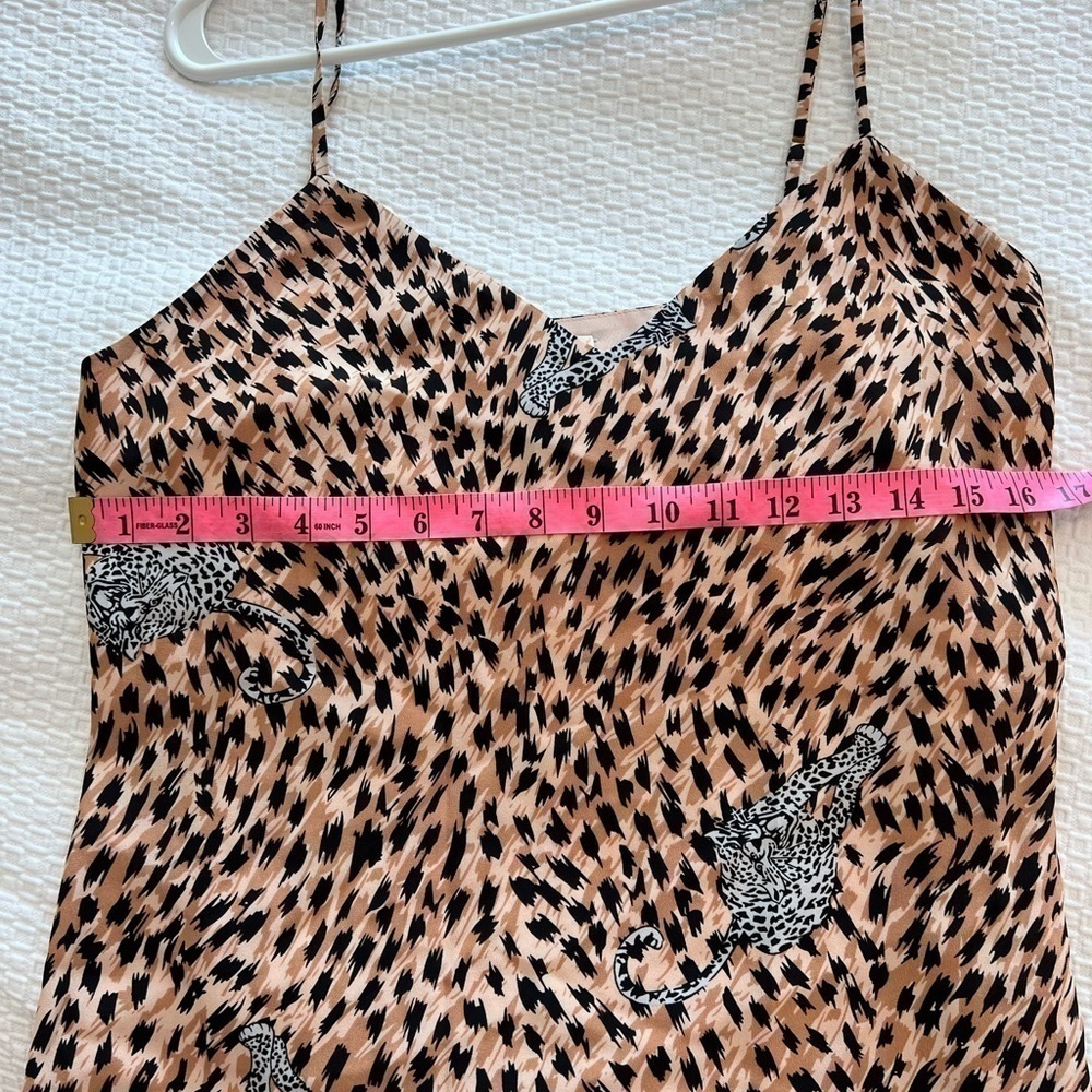 L'AGENCE Jane V Neck Cheetah Silk Camisole Animal Print Tank Top XS NwT - Picture 6 of 14